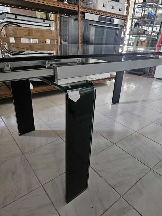 Mesa de jantar usado