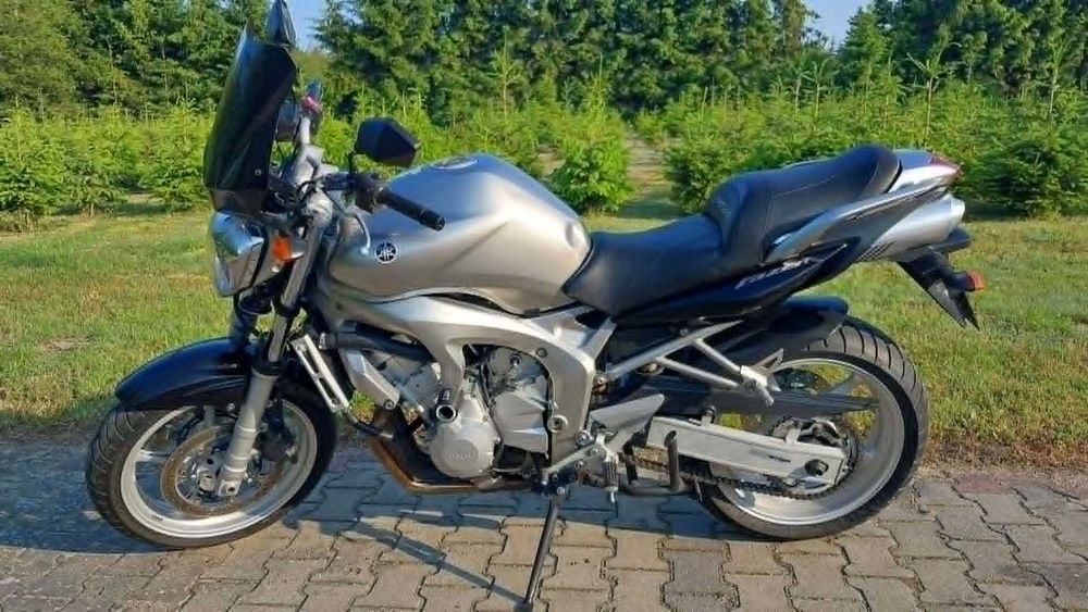 Yamaha FZ6 Fazer 600 • 2004 • zadbana • gotowa na sezon