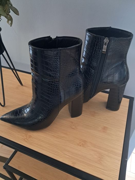 Botki nowe 38 czarne wysokie