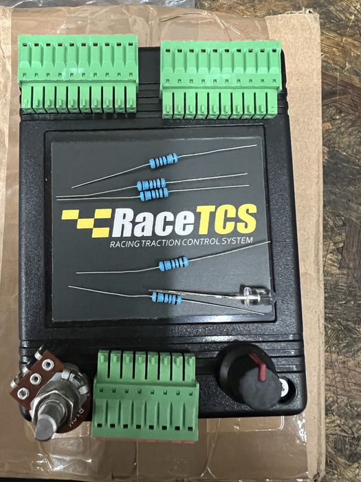 Race TCS v2  kontrola trakcji