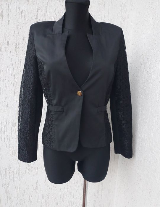 RODNIK Krótka elegancka marynarka w roz S/M.