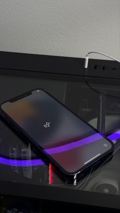 Apple iPhone 12 / 64GB (б/у)