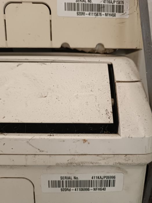 Ar condicionado com três unidades interiores