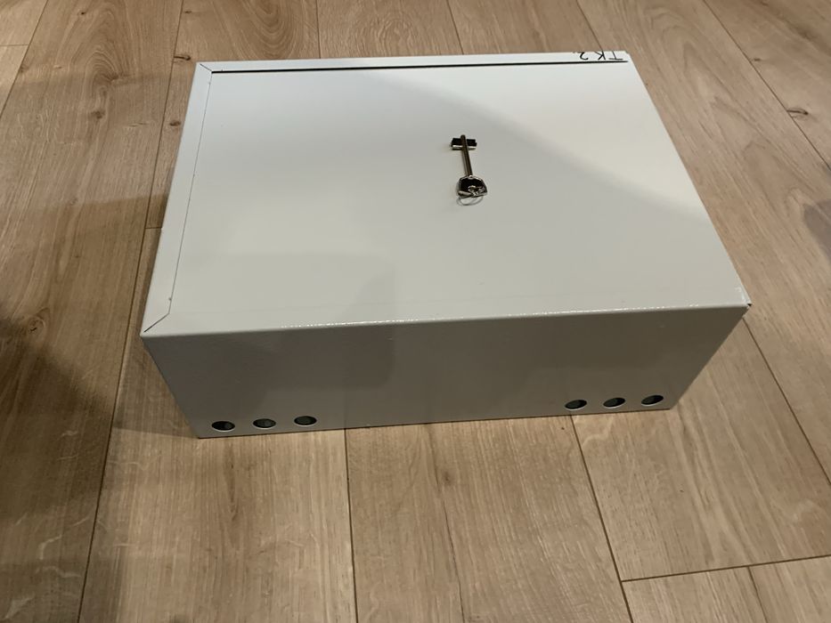 Комплект видео наблюдение , две камеры , жесткий диск и т.д.