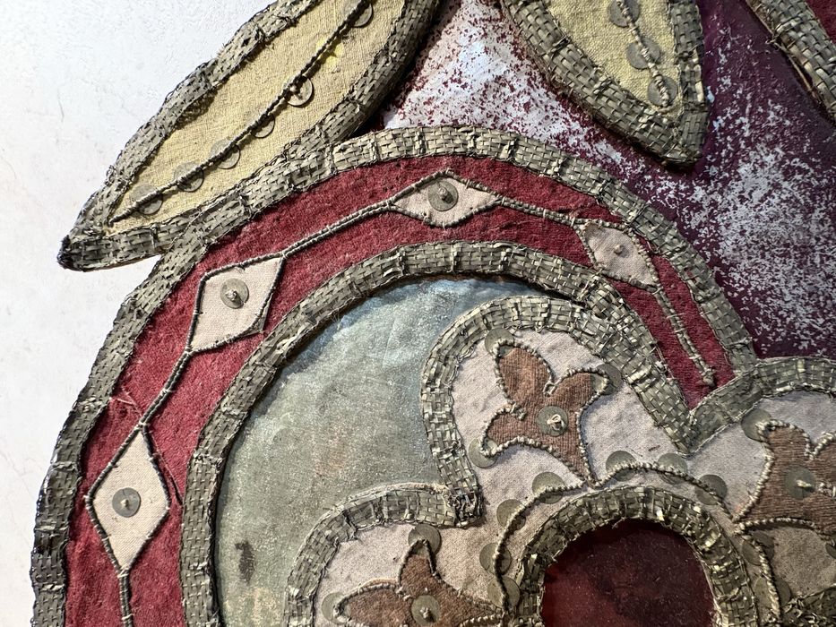 Lindo antigo paramento litúrgico bordado do Sec XIX