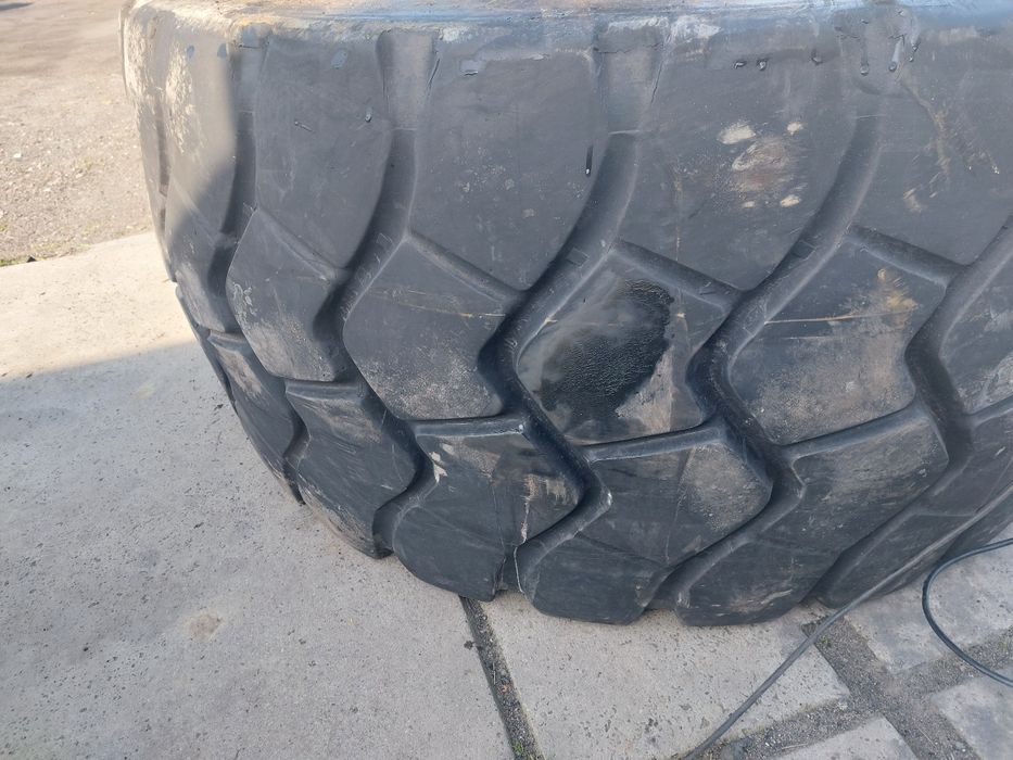 Opona 775/65R29 goodyear