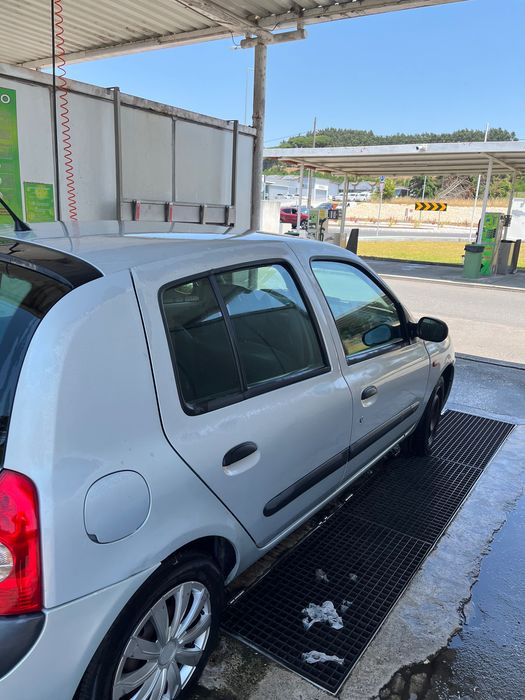 Carros Clio 2002