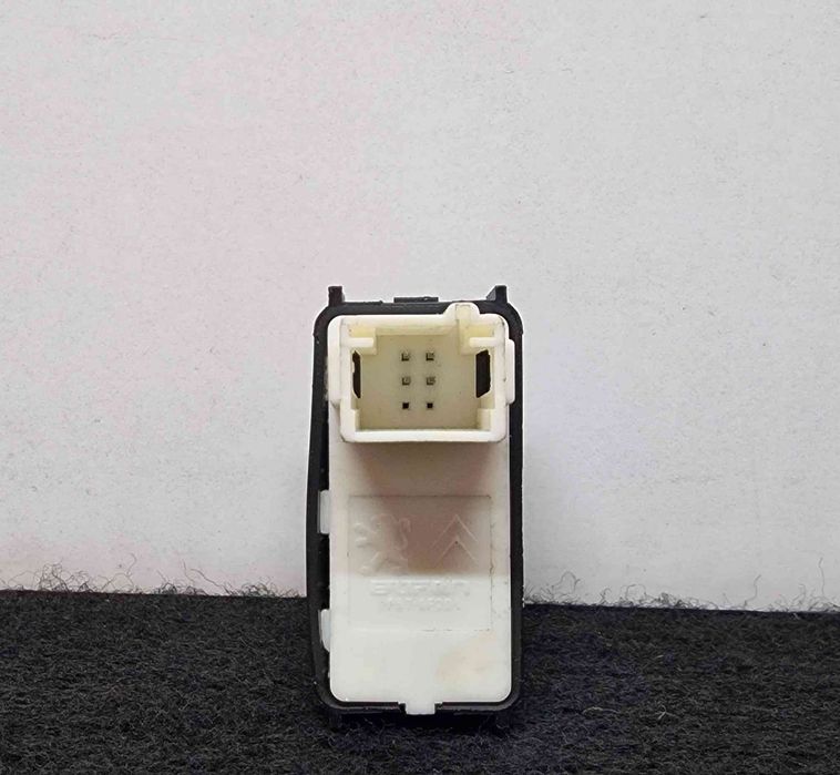 Comando / Botão / Interruptor Vidros Frente Direito 98044803ZD - DS DS 3 / DS 3 CROSSBACK