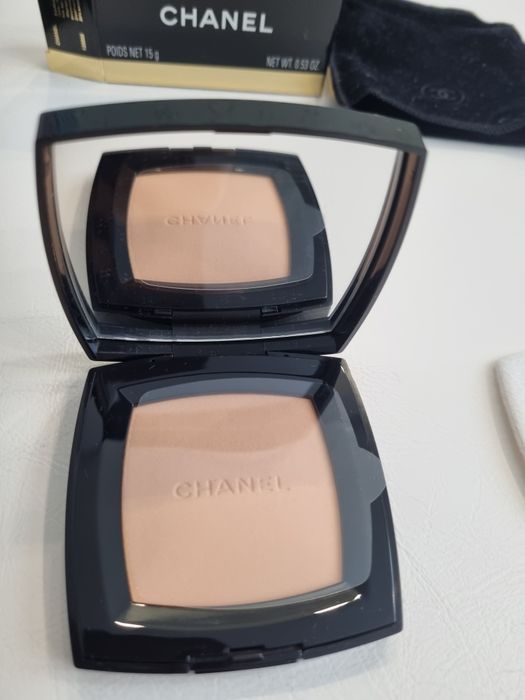 Пудра Chanel  universelle compacte 50