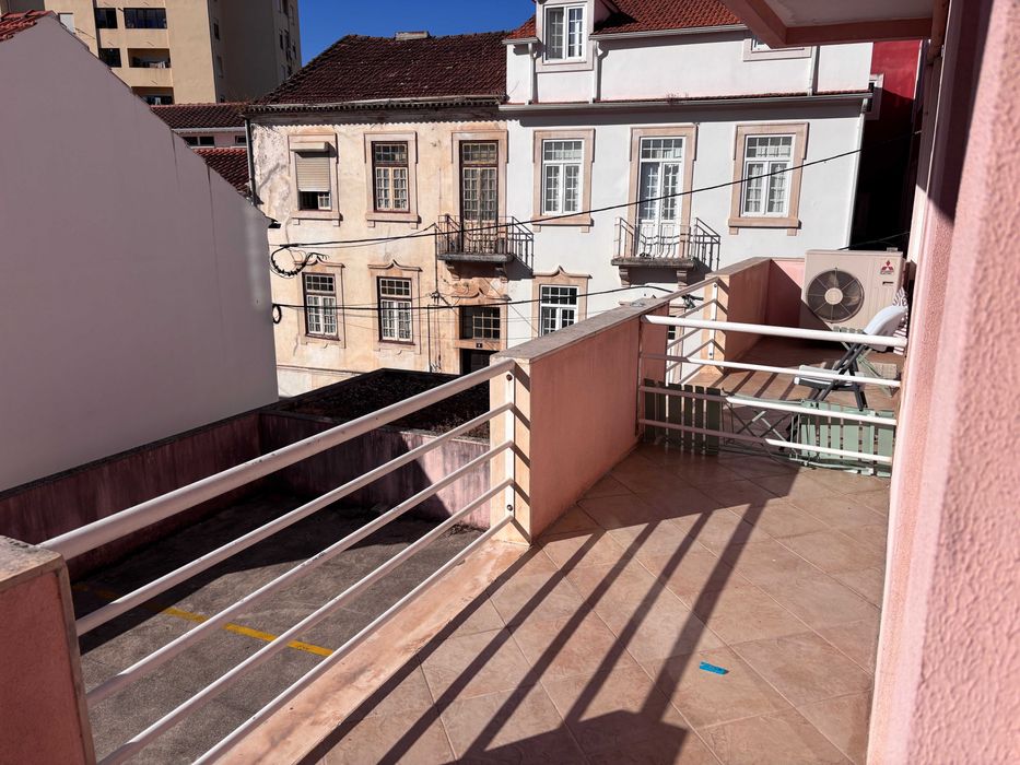 Apartamento T2 com garagem Rua do Brasil