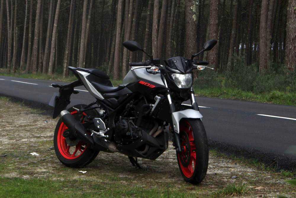 Yamaha MT 03 - 300cc - Em Bom Estado