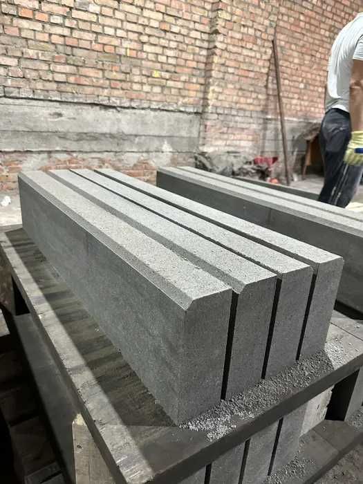 Плитка тротуарна "Старе місто"(чорна) .