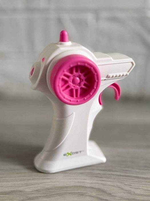 Autko Exost - Zdalnie Sterowany Pojazd RC z Podświetlaną Karoserią