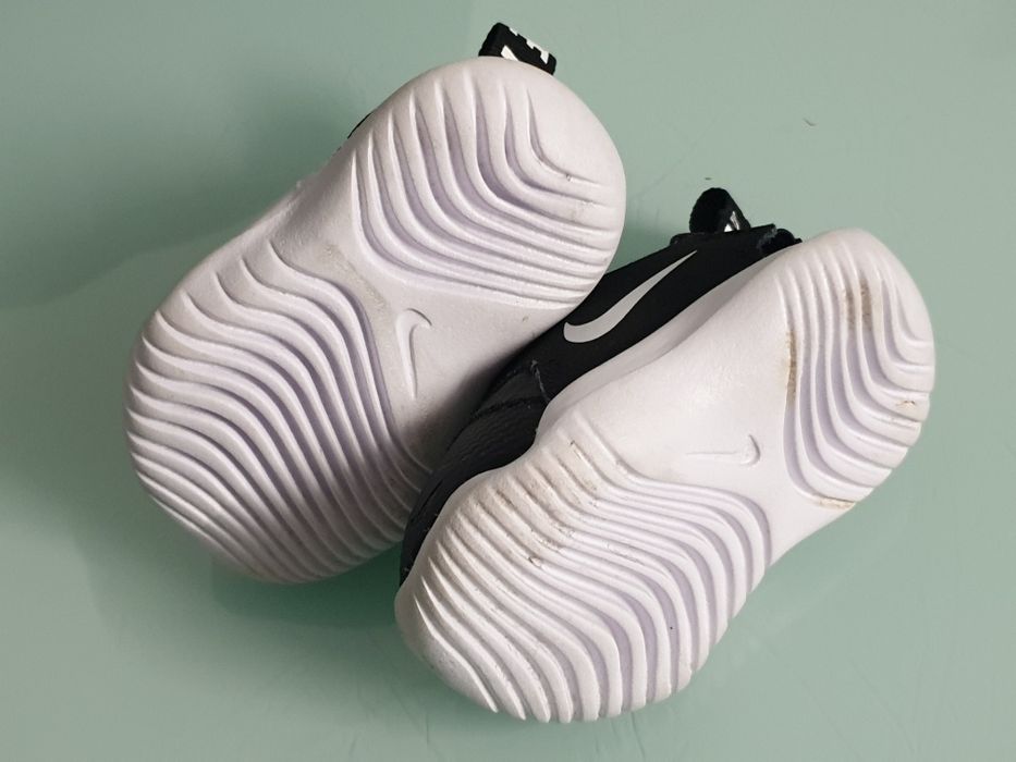 Sapatilhas Nike FlexRunner Baby Pretas