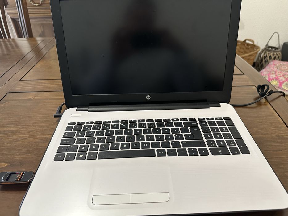HP Notebook 15-ba000np