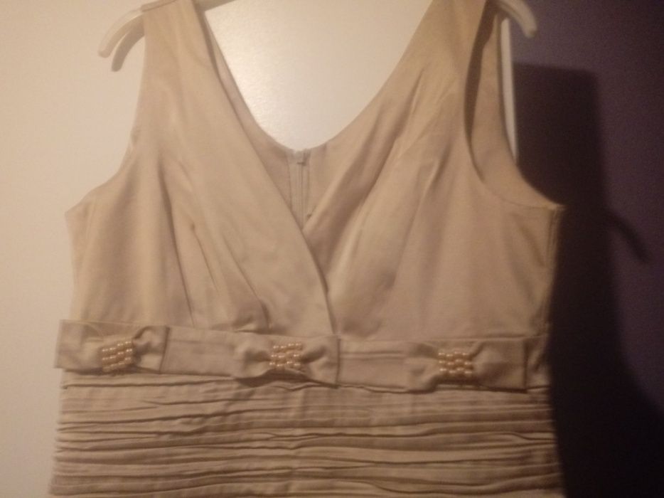 Sprzedam sukienke rozmiar 44