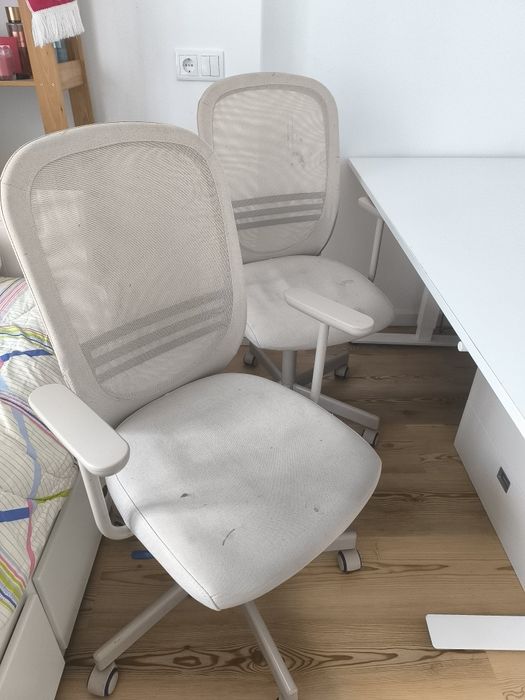 Cadeiras de escritório usadas