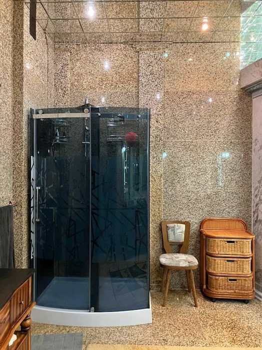 Продаж будинку , 400 кв. м, 5 кімнат можлива продажа за BTC Bitcoin