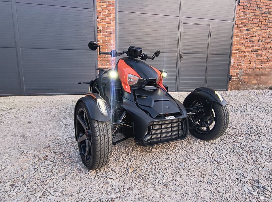 Can-am ryker 900 sport