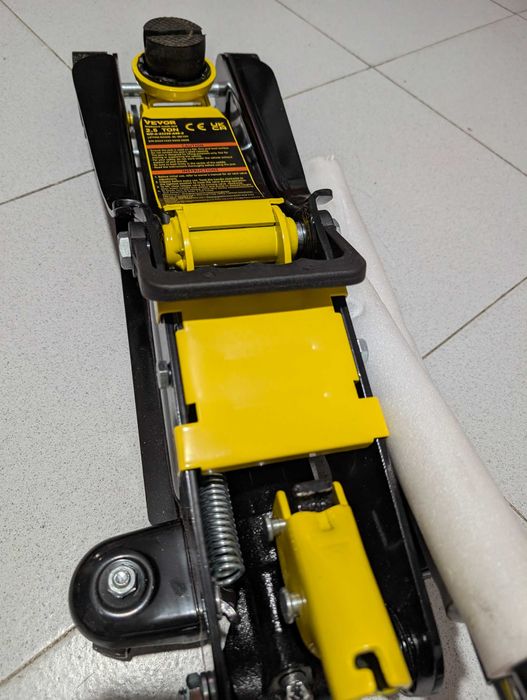 Macaco hidráulico 2.5 T baixo perfil