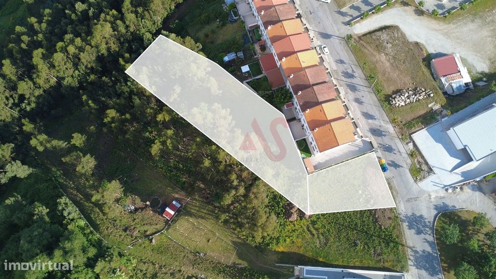 Terreno para construção com 2.525,39 m2, em Barrosas (Santo Estêvão), — Paços de Ferreira, Porto