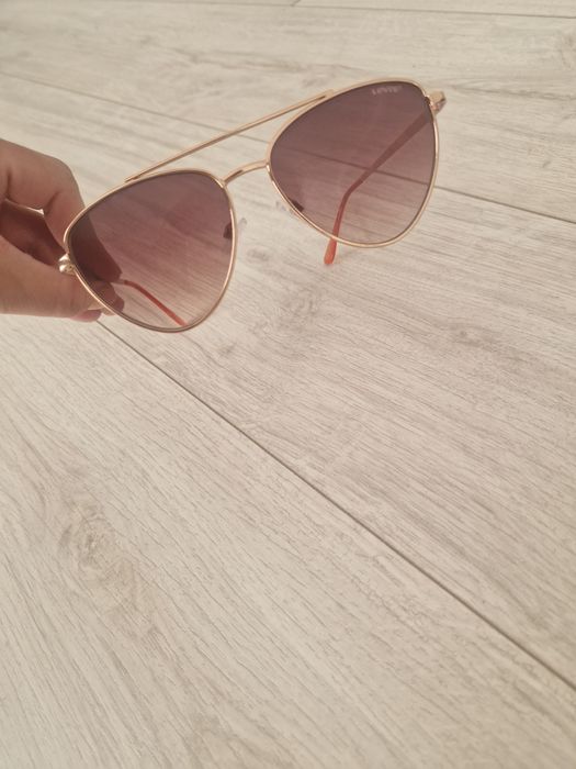 Okulary przeciwsłoneczne Levi's