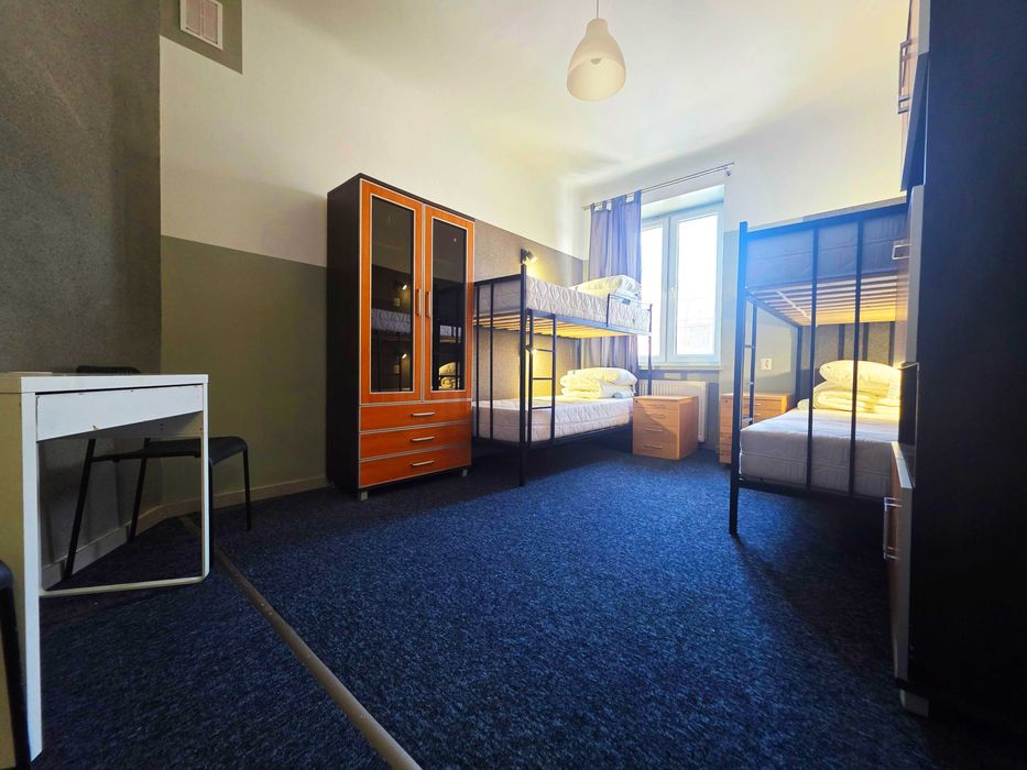 Hostel район Wlochy (ul Pryzmaty) хостел. 1-2-4 местные. 750 месяц / 250 неделя