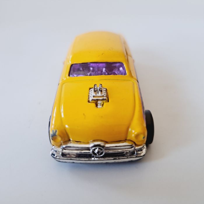 Carrinho Hot Wheels Taxi T9595