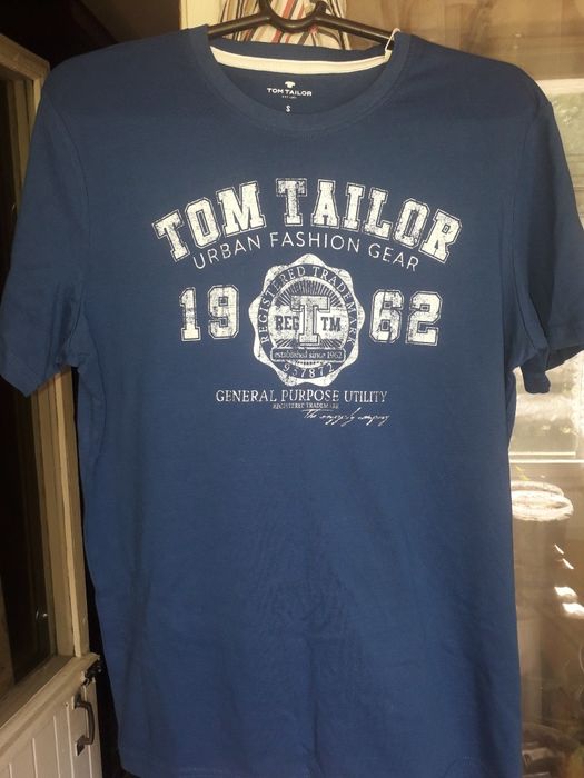 Продам новую футболку