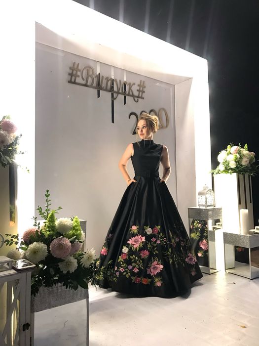 Сукня на випускний