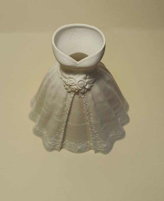 Wazon Suknia ślubna