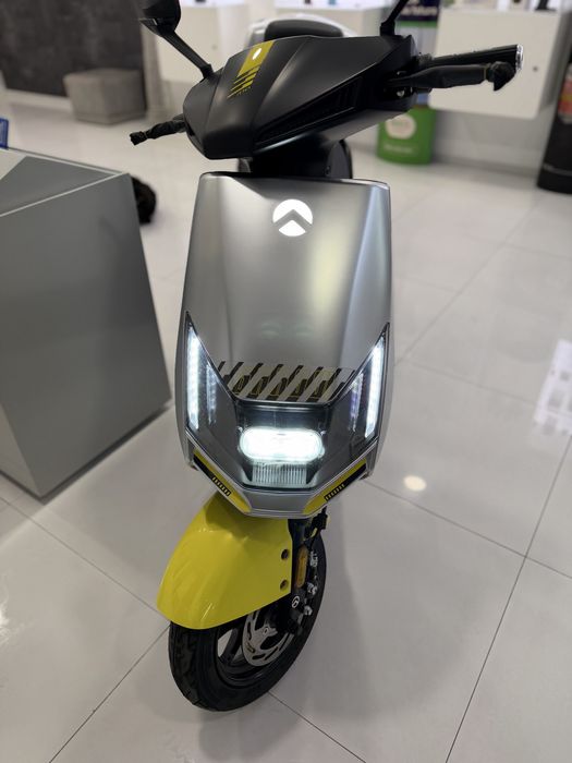 Scooter eletrica TZ 100