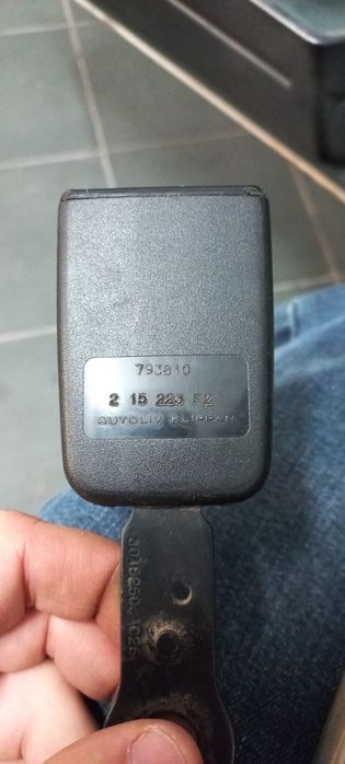Fecho de cinto de segurança Renault Clio