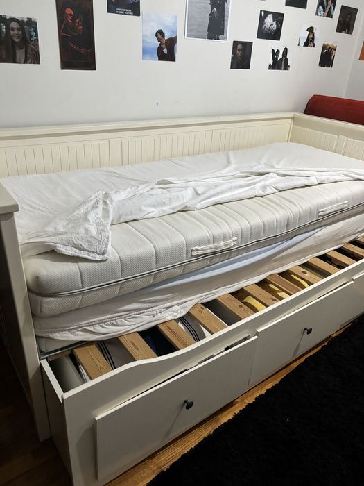 Cama dupla com arrumação – branca
