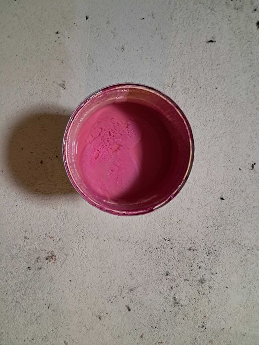 Tinta Rosa forte para quarto de criança