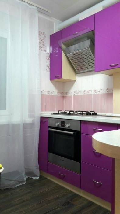 Своя. Центр ,Кёльнский бул. До 6 гостей. Посуточно,почасово.