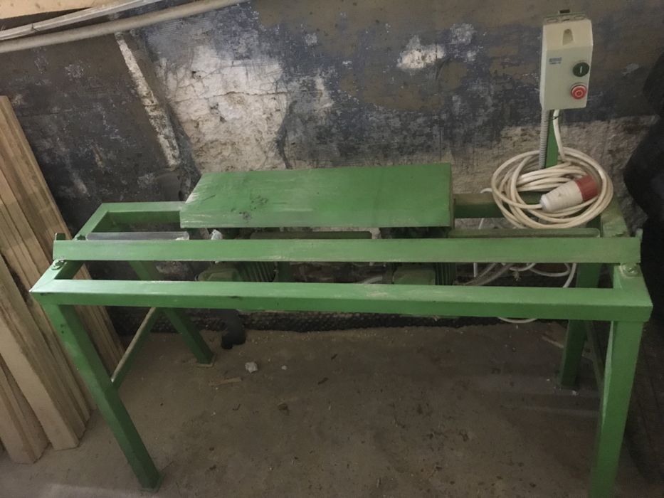 Обладнання для виготовлення піддонів.