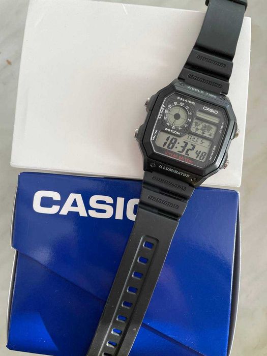 Чоловічий годинник CASIO Sport AE-1200WH-1AVEF