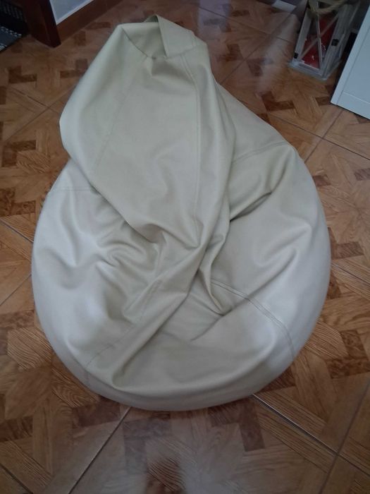 Puff de sala semi novo