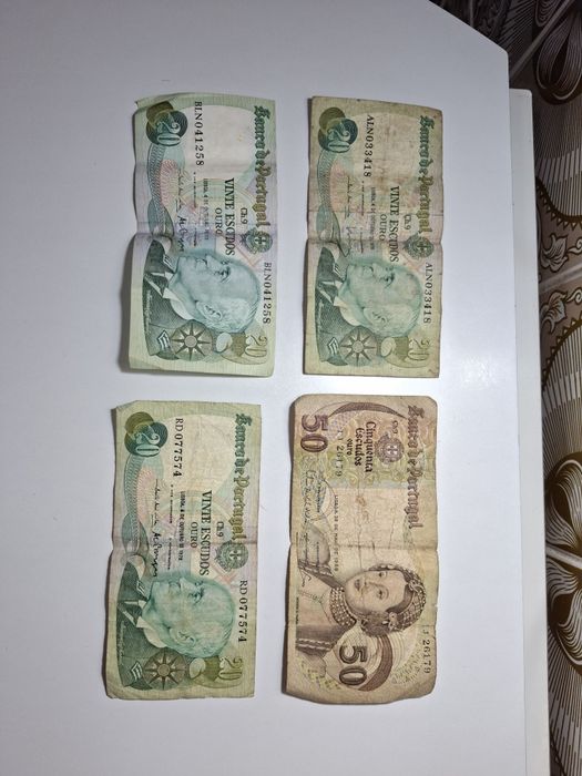 Moedas e notas antigas de coleção