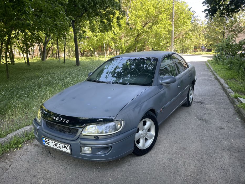 Opel Omega B MV6 3.0 V6