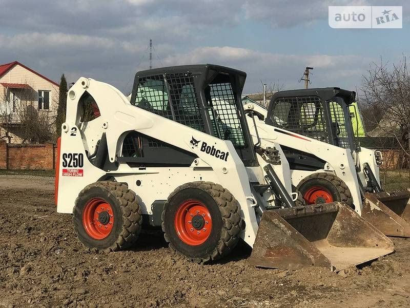 Послуги bobcat бобкат. Планування території, завантаження сміття