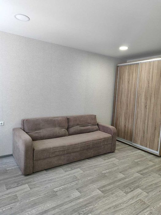 Продам 1-ю квартиру з ремонтом в ЖК Пташка ! (405203)