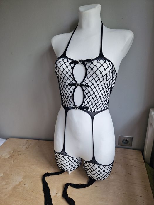 Siateczkowy komplet z pończochami