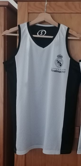 T-Shirt de alças c/logo Fundación Real Madrid. 
 

Marca Spalding, c