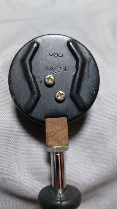 Манометр для вантажних авто