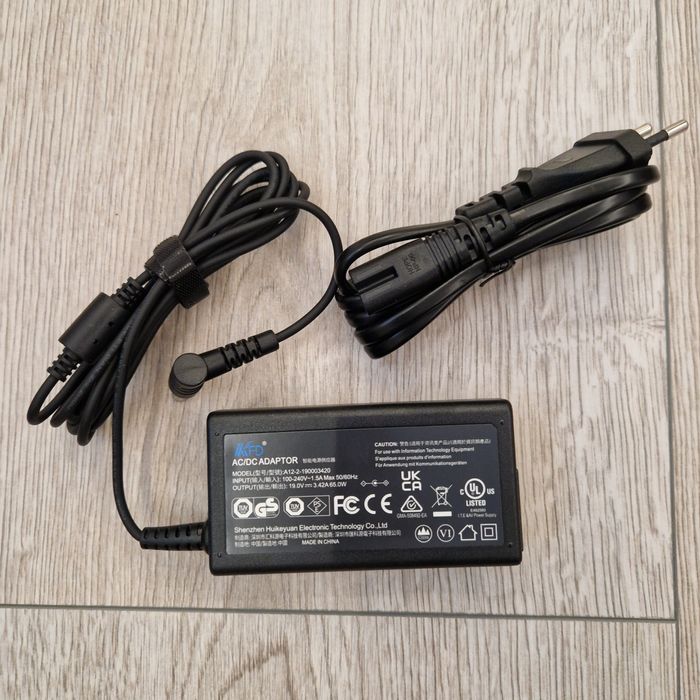 Adapter zasilacz uniwersalny