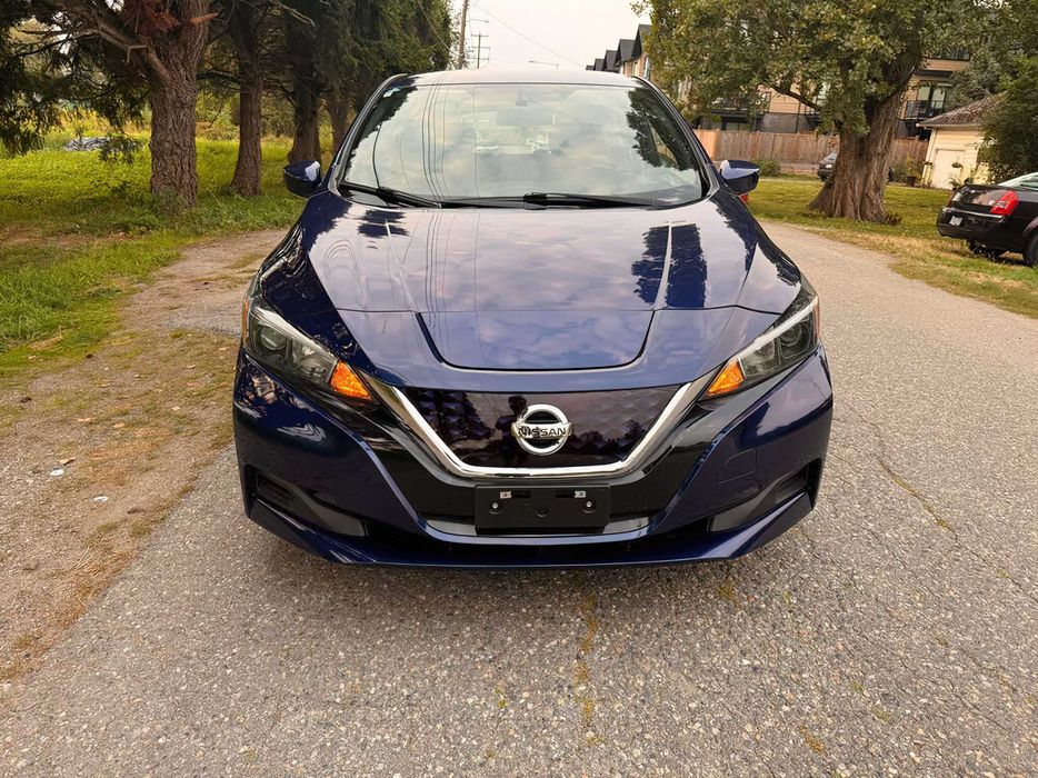 Nissan LEAF SV      2020