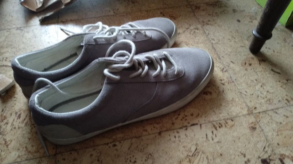 Sapatilhas de camurça da Berska