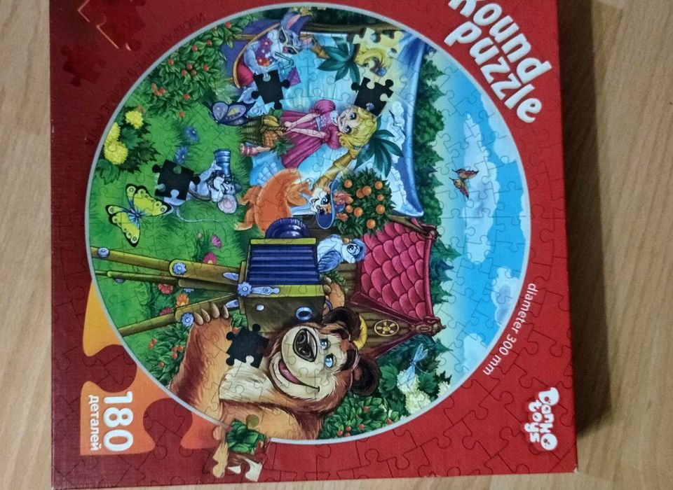 Пазл. "Маша и медведь" 180эл. Игра " Глаз алмаз " 100 гривен за две .